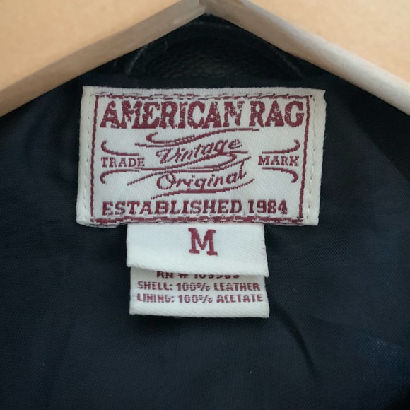 American Rag Black Genuine Leather Jacket Women’s Size Medium Moto Cropped Belt - Picture 5 of 10